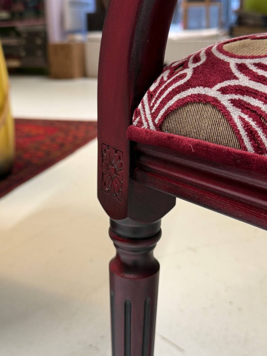 Стул Медальон с подлокотниками Лувр