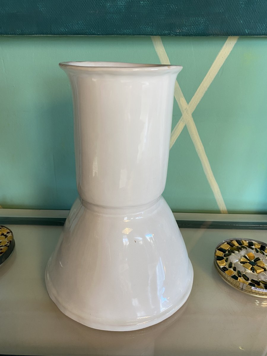 Белая ваза Бутон