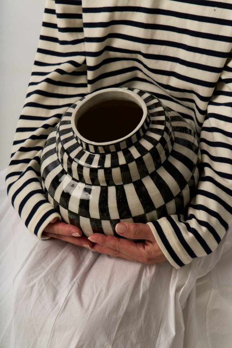Круглый горшок Шахматная полоска
