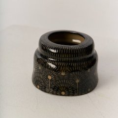 Черная банка Штрихи