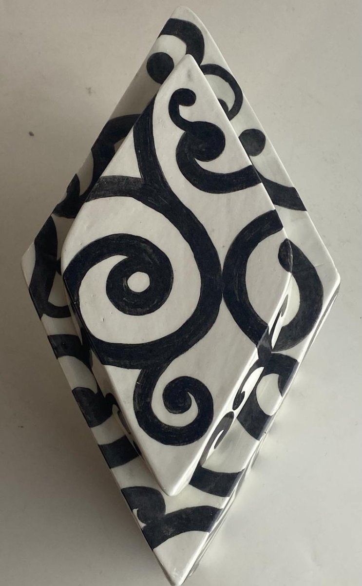 Банка Ромб с узорами